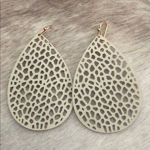 Cream leather earring